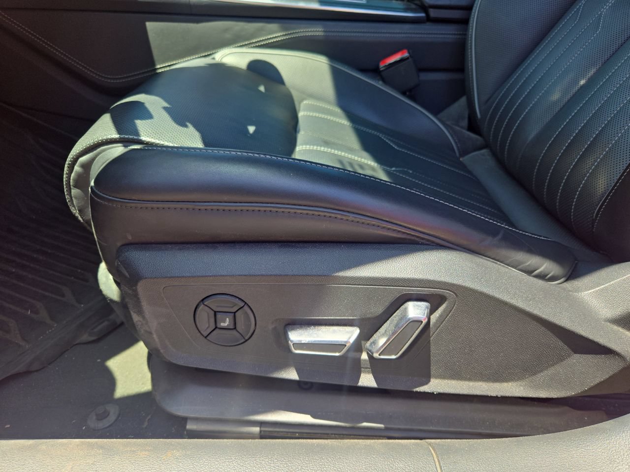 Used 2019 Audi A6 3.0T Premium Plus w/ Premium Plus Package AWD/4WD image 16