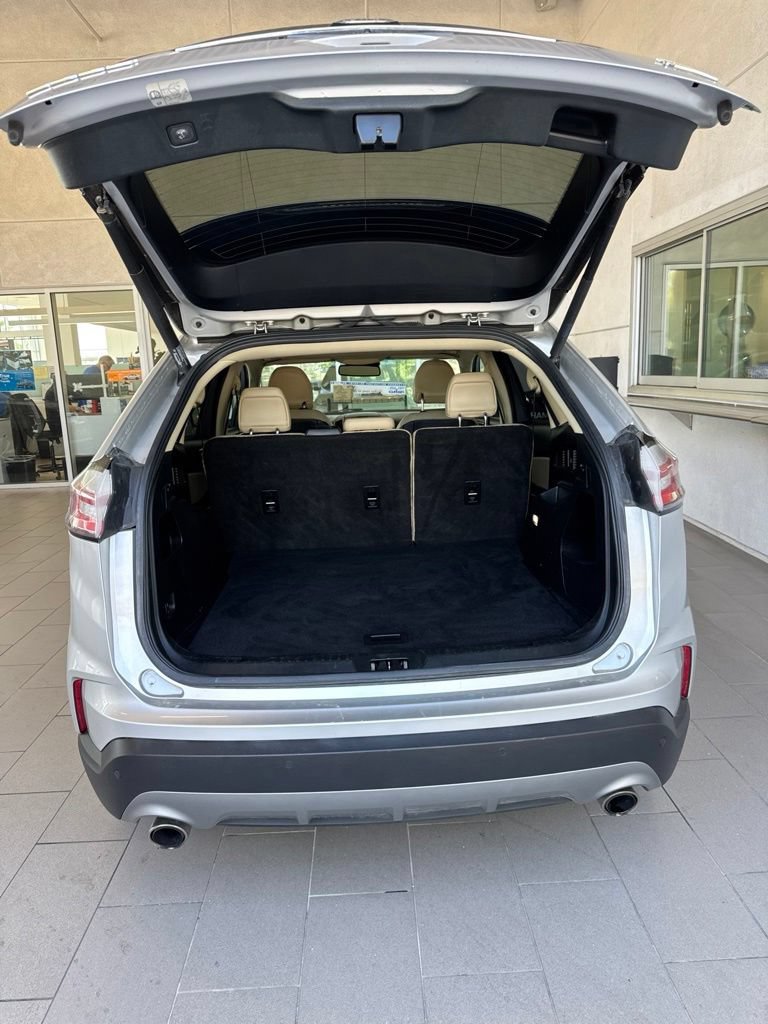 Used 2019 Ford Edge SEL FWD image 11
