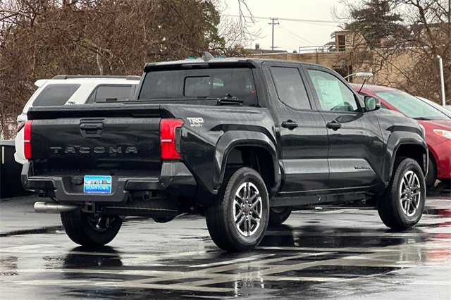 Used 2025 Toyota Tacoma TRD Sport image 4