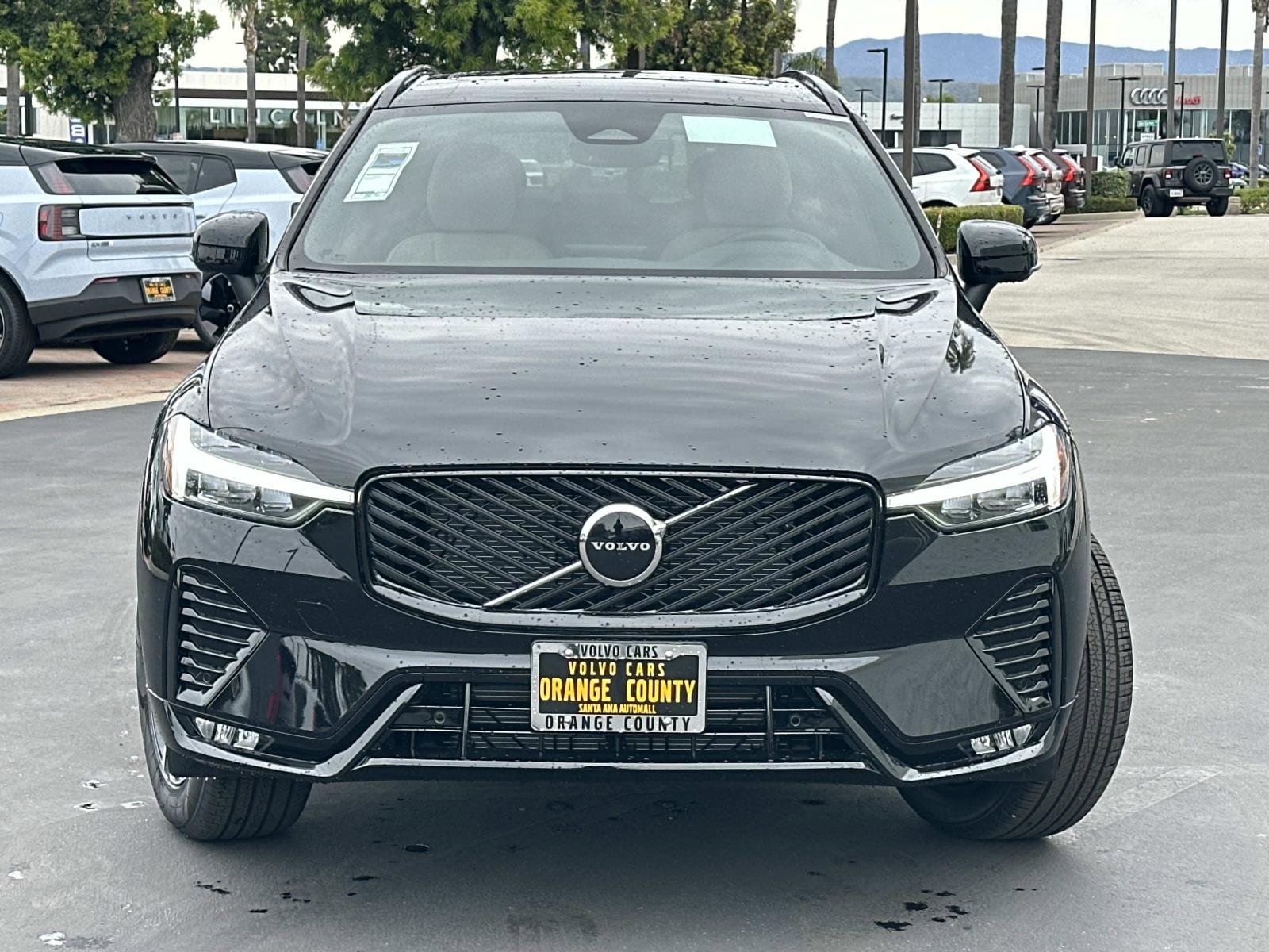 New 2026 Volvo XC60 B5 Core AWD/4WD image 2