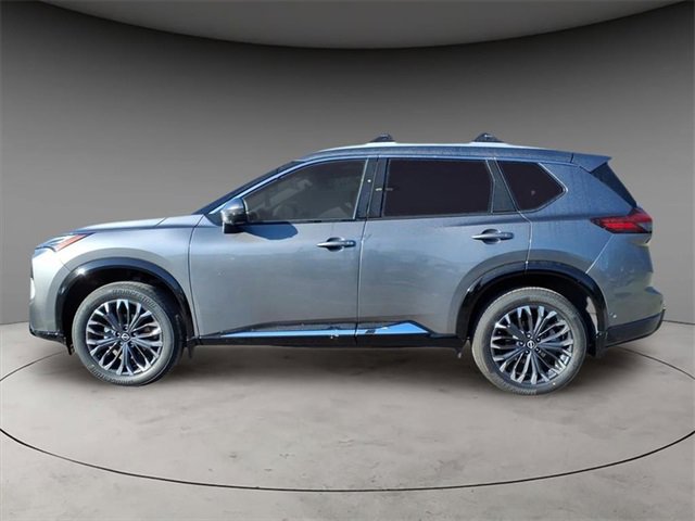 New 2026 Nissan Rogue Platinum image 2