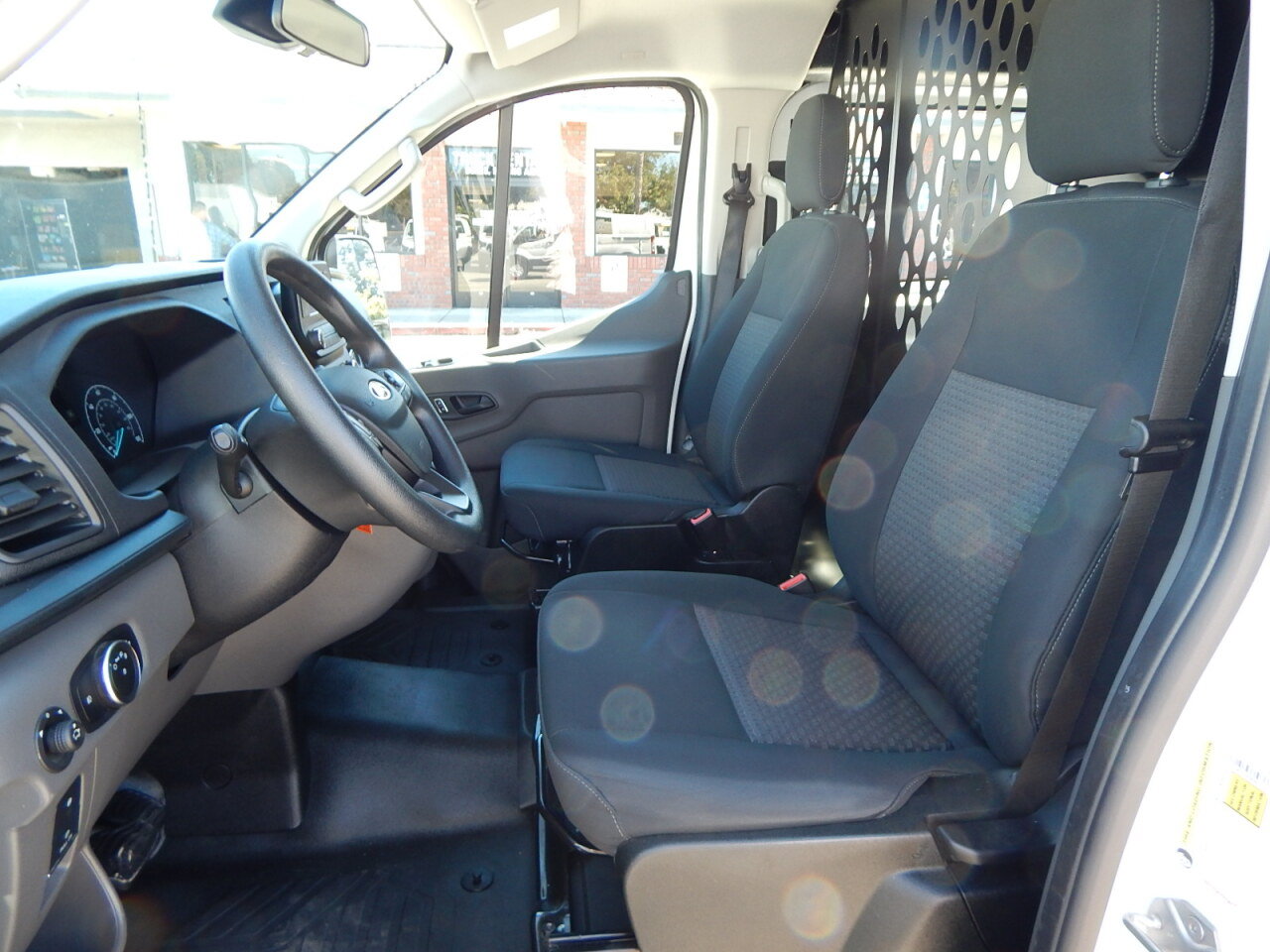 Used 2025 Ford Transit 250 Low Roof w/ Exterior Upgrade Package RWD image 18