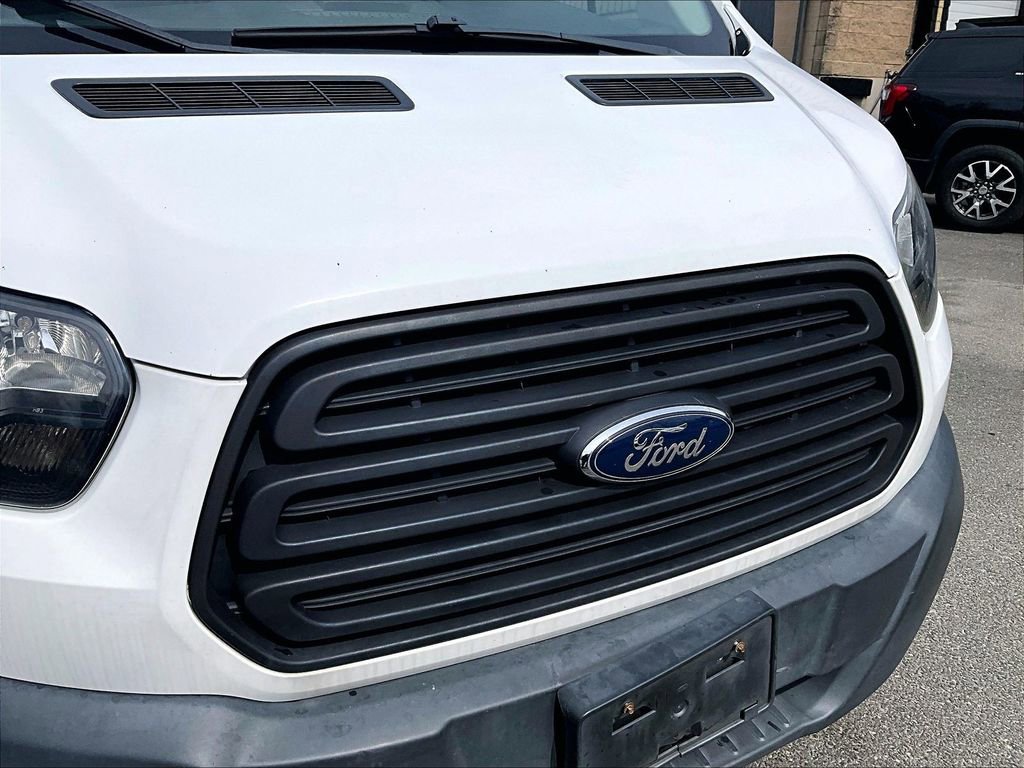 Used 2018 Ford Transit 250 130 Low Roof image 22