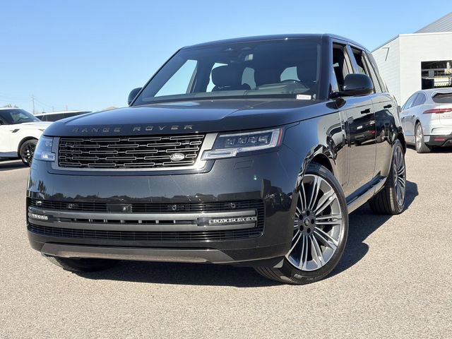 Used 2025 Land Rover Range Rover Autobiography image 3