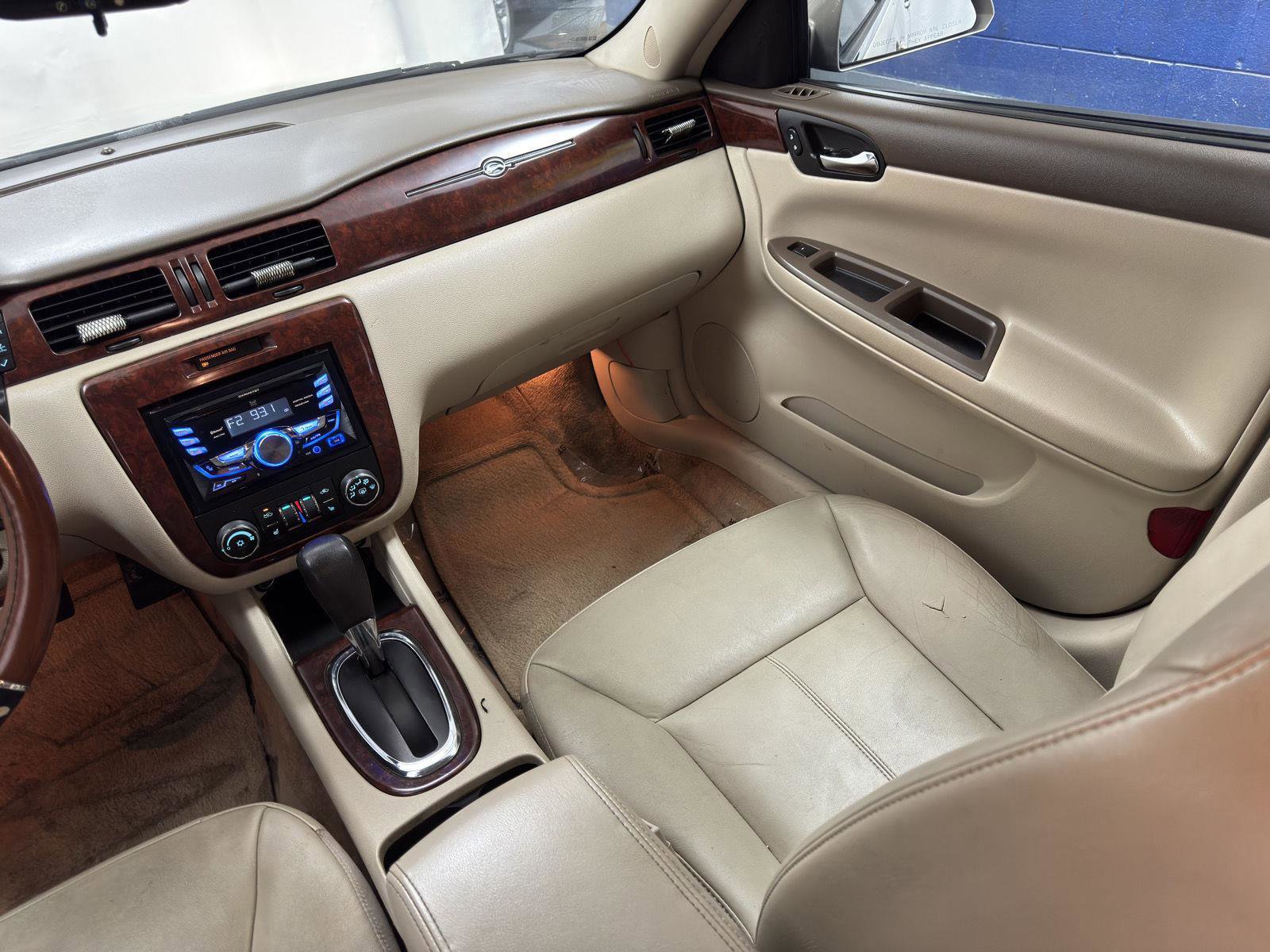 Used 2008 Chevrolet Impala LT w/ Luxury Edition Package image 27