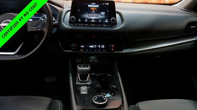 Used 2022 Nissan Rogue SV image 34