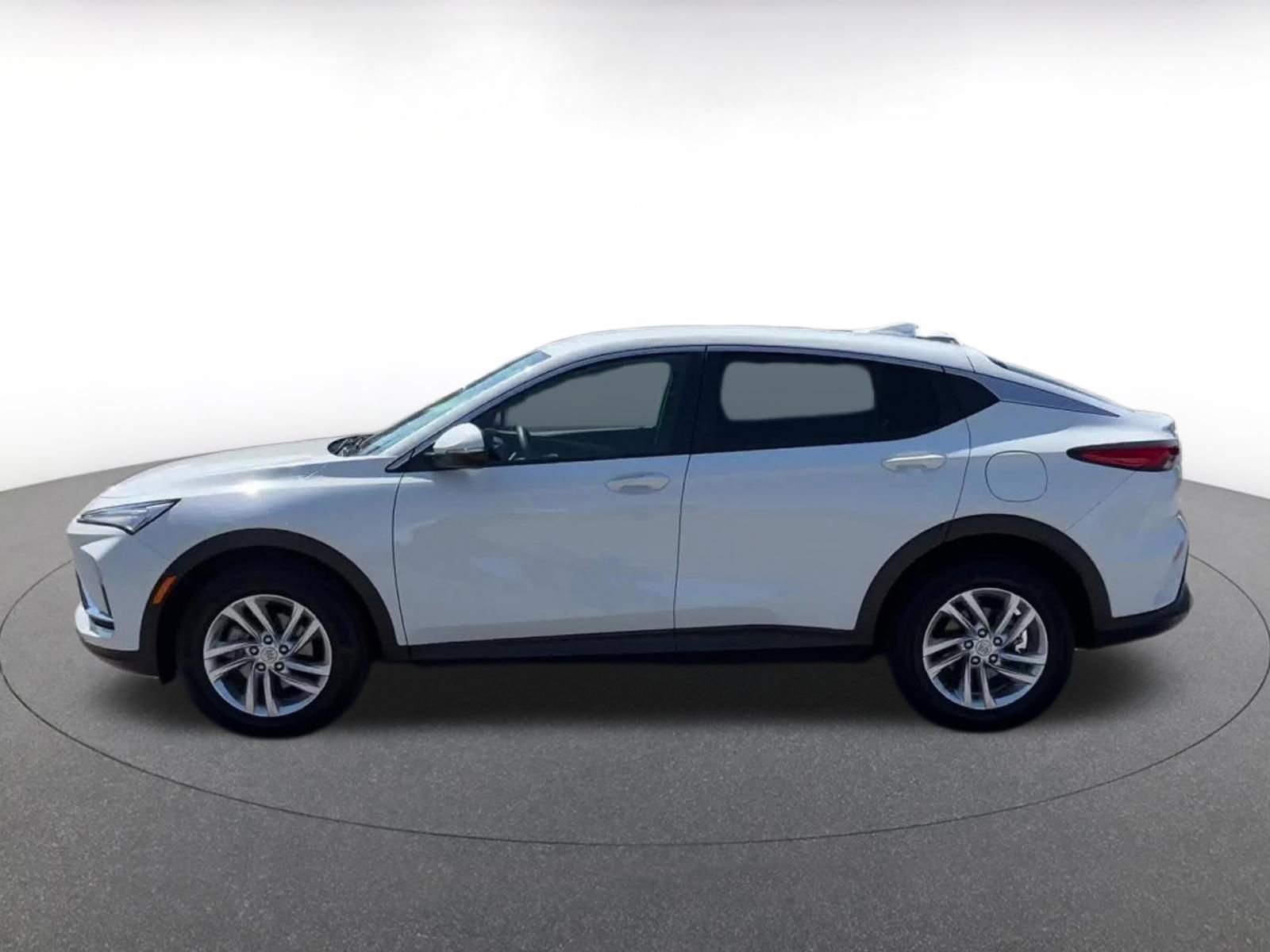 Used 2025 Buick Envista Preferred FWD image 9