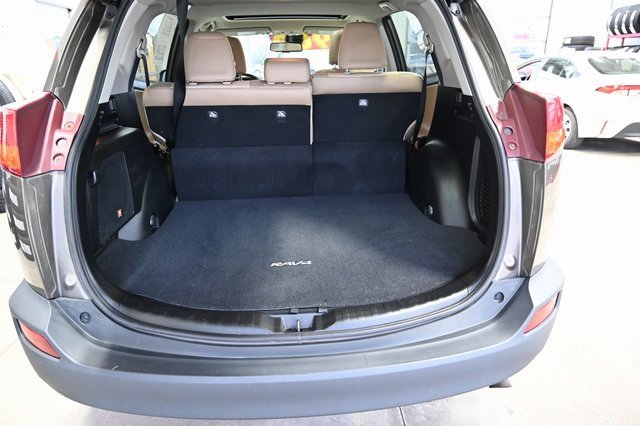 Used 2014 Toyota RAV4 Limited image 28