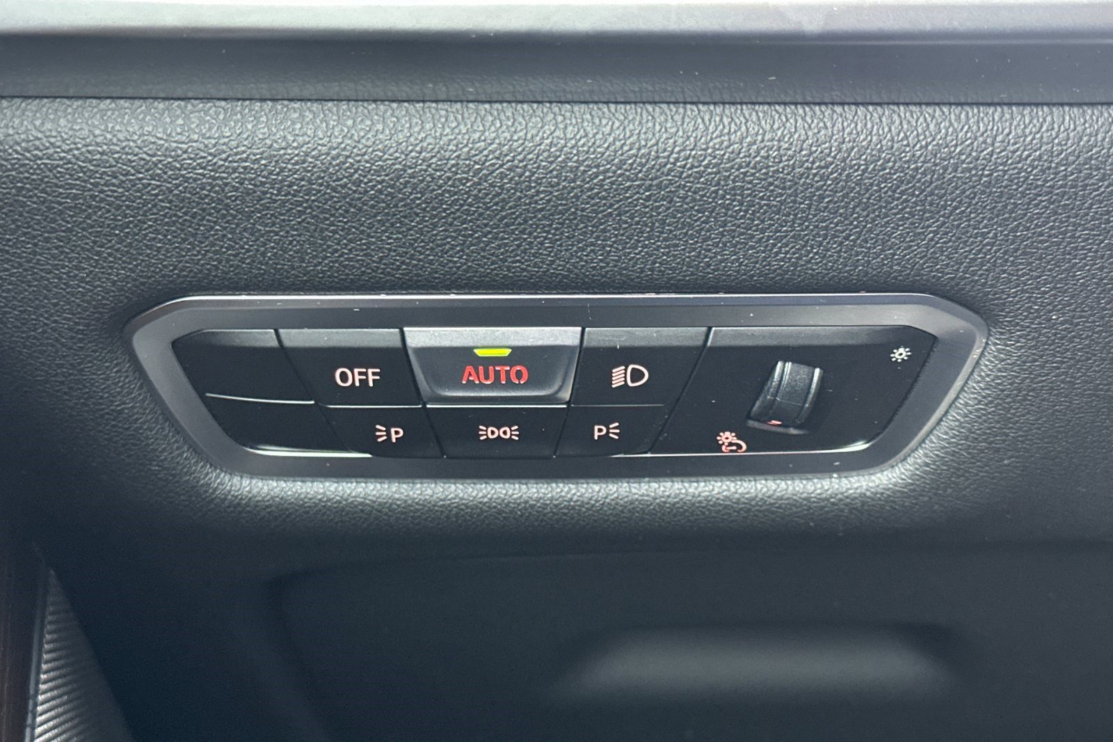 Certified 2023 BMW X7 xDrive40i w/ Premium Package image 35