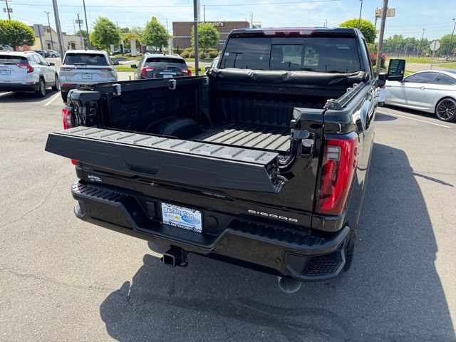 Used 2024 GMC Sierra 2500 Denali AWD/4WD image 9