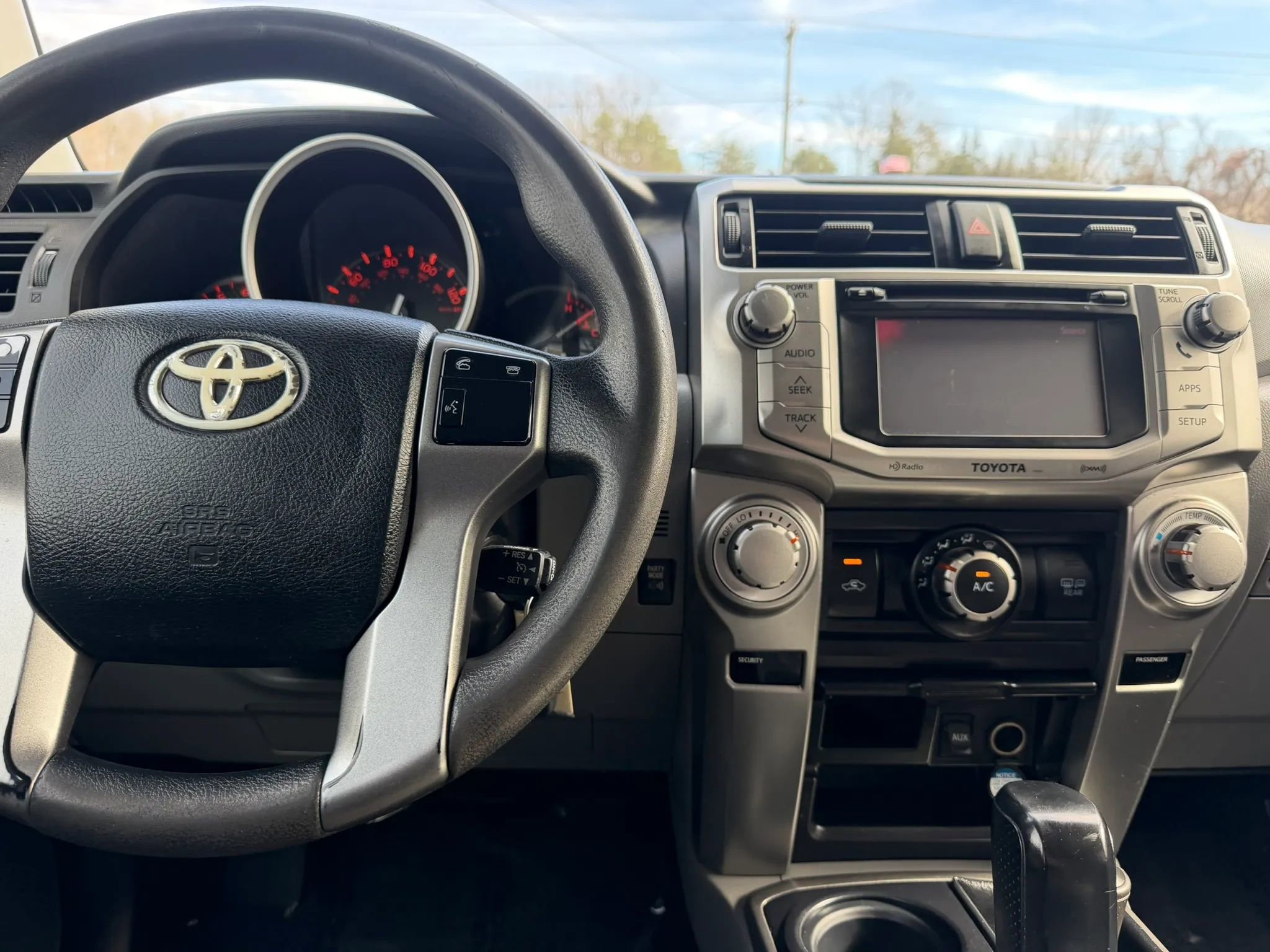 Used 2012 Toyota 4Runner SR5 AWD/4WD image 32