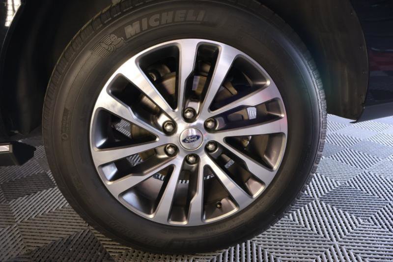 Used 2018 Ford Expedition Max Limited w/ Equipment Group 301A image 12