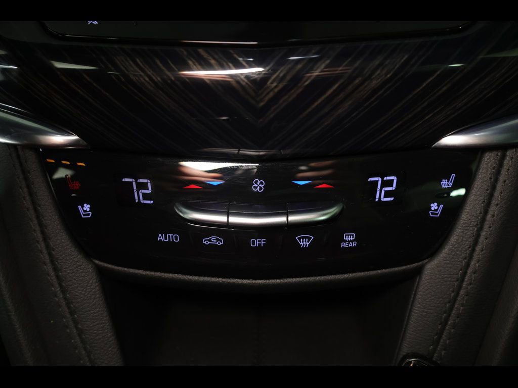 Used 2025 Cadillac XT6 Premium Luxury w/ LPO, Floor Liner Package image 18