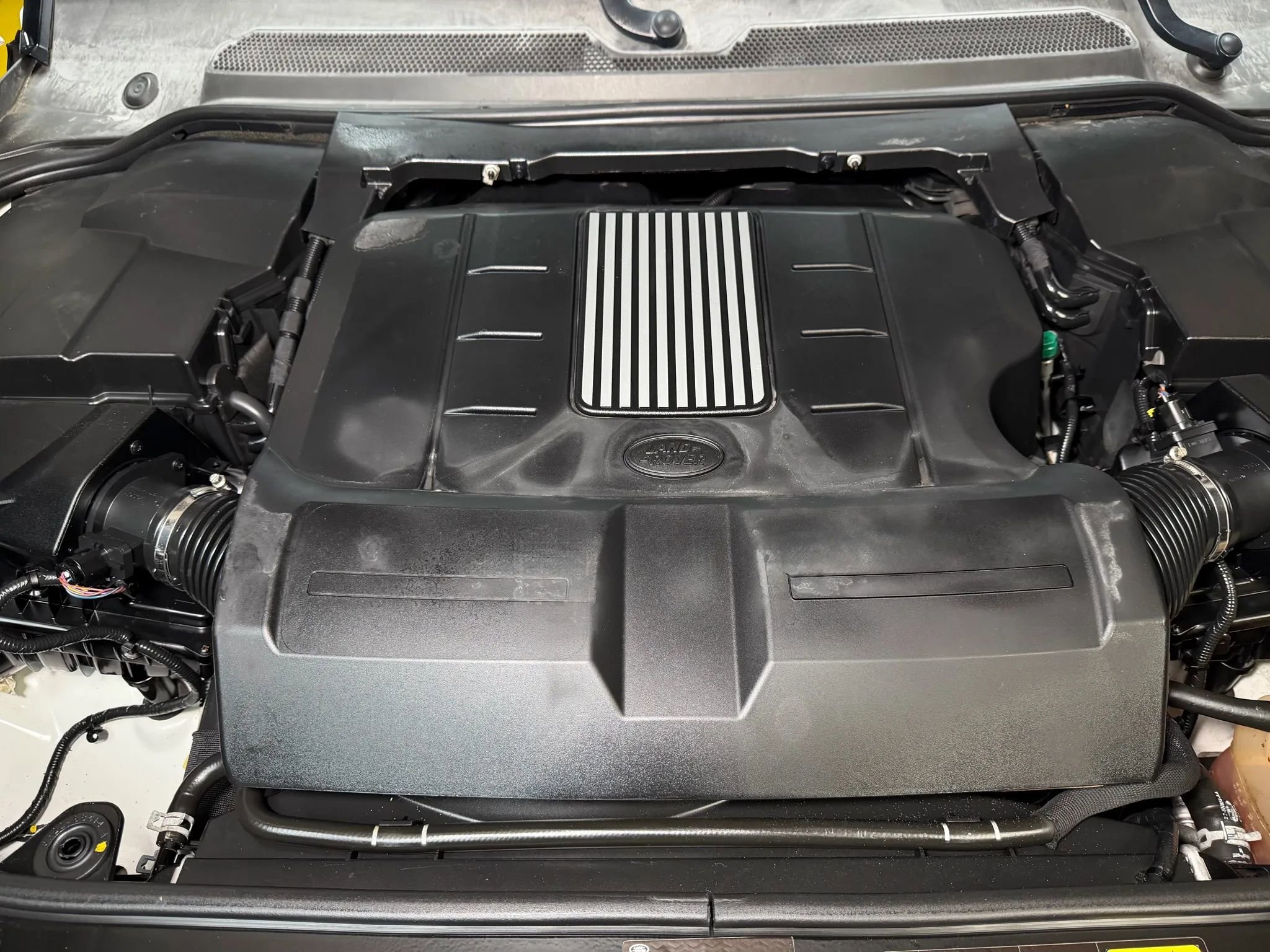 Used 2015 Land Rover LR4 HSE image 60