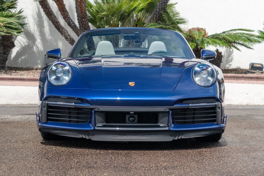 Used 2023 Porsche 911 Turbo AWD/4WD image 2