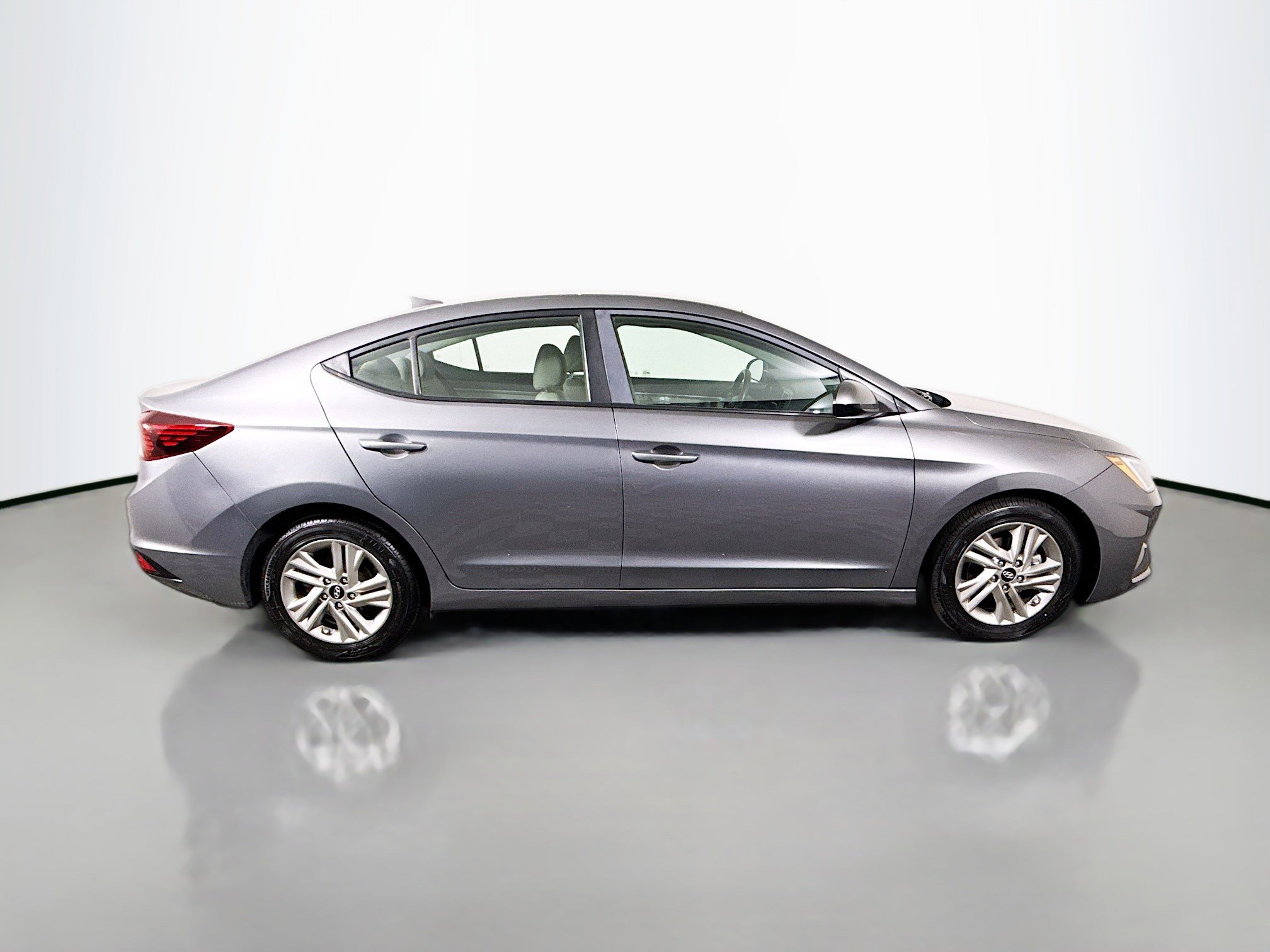 Used 2020 Hyundai Elantra SEL image 11
