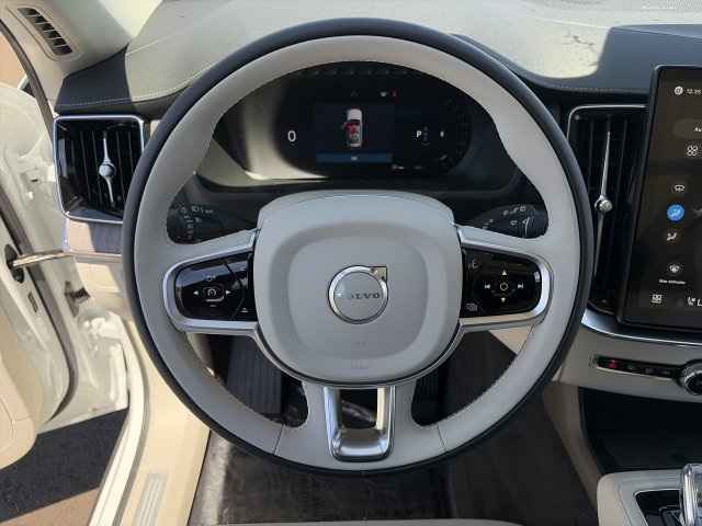New 2026 Volvo XC90 B6 Ultra w/ Protection Package AWD/4WD image 21
