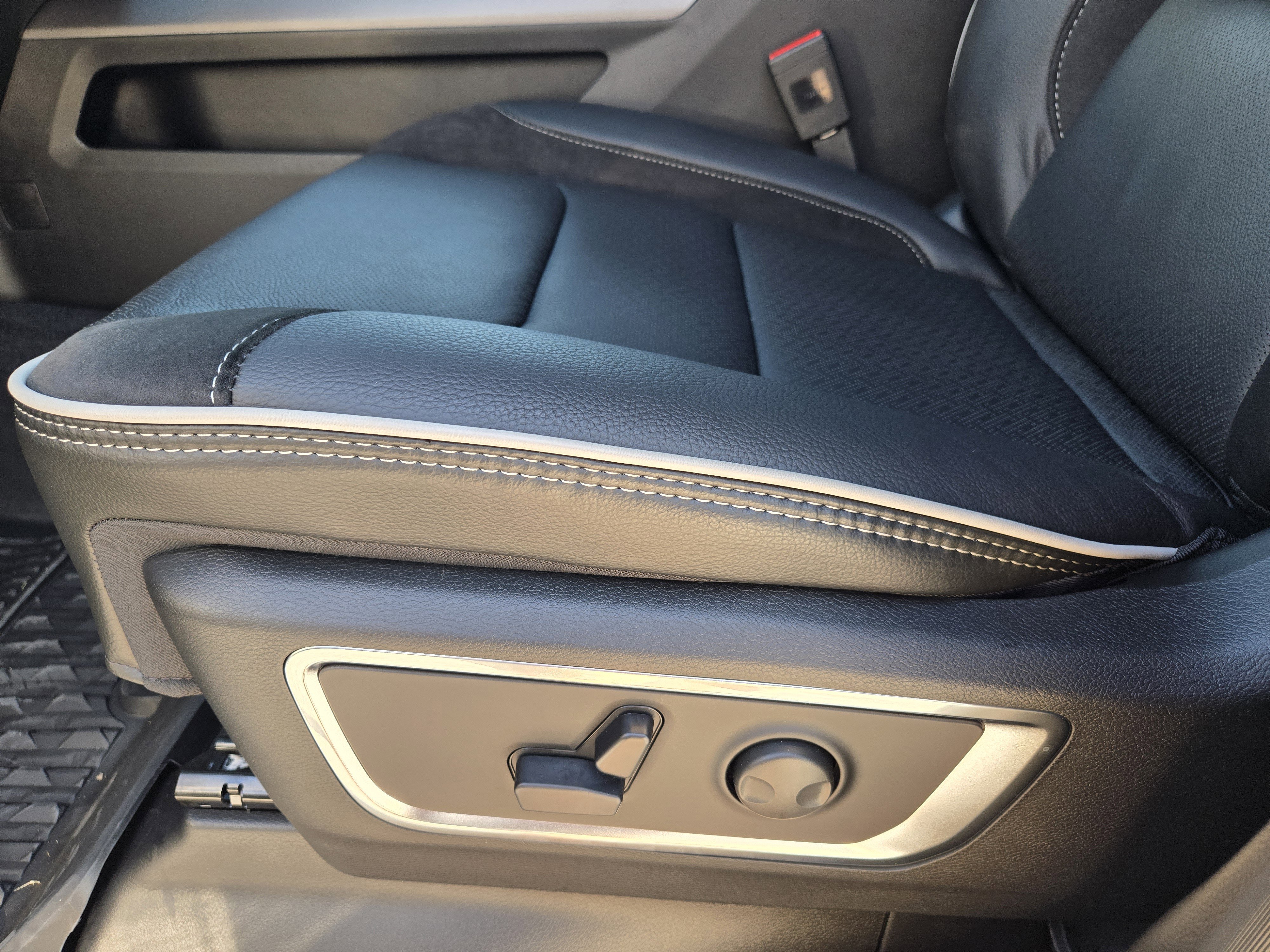 New 2026 RAM 1500 Laramie image 19