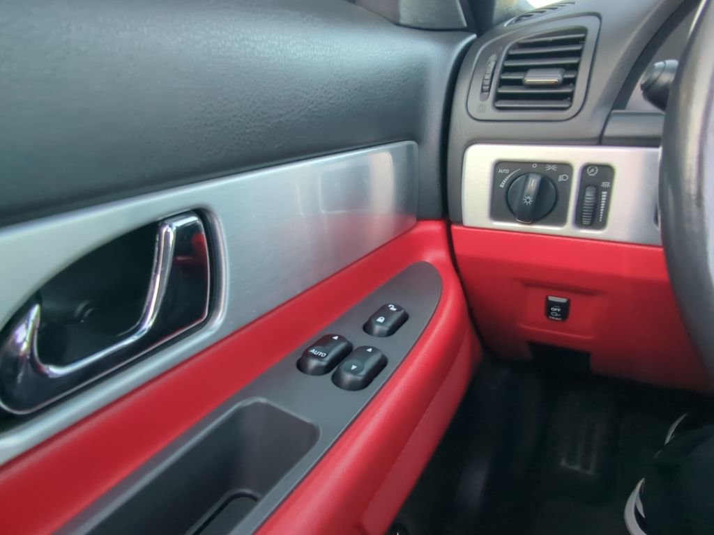 Used 2002 Ford Thunderbird Base image 20