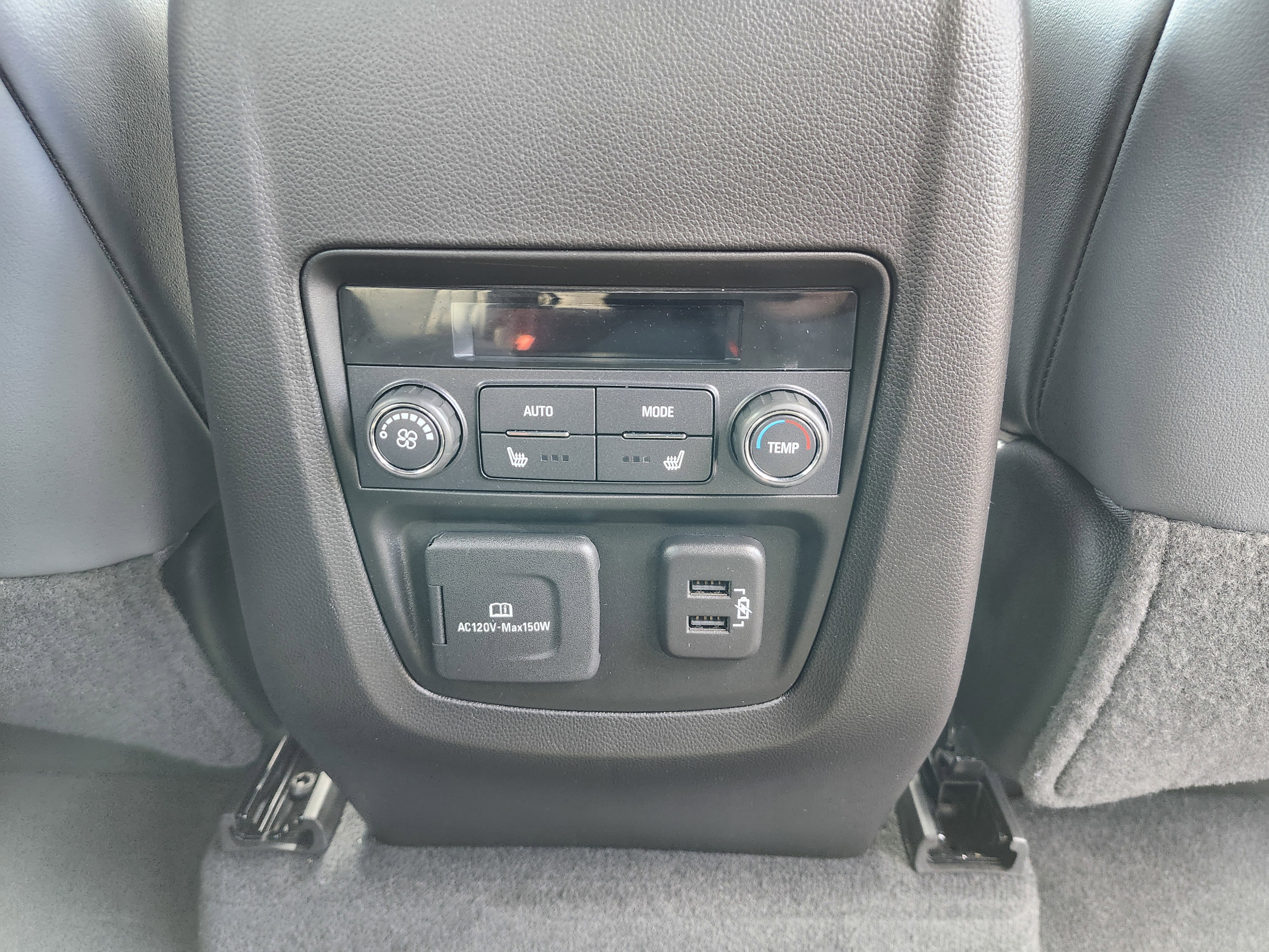 Used 2023 Buick Enclave Premium w/ Experience Buick Package image 17