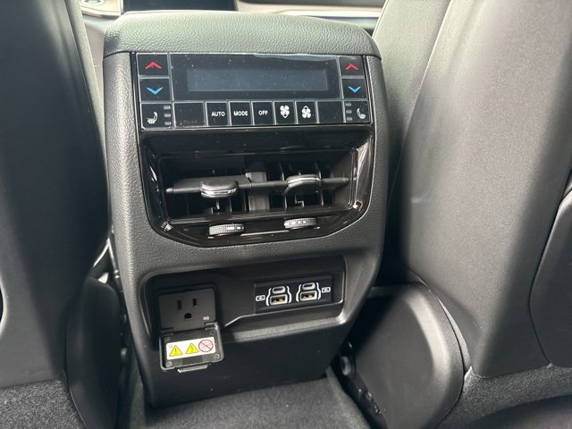 New 2025 Jeep Grand Cherokee Summit w/ Adv Protech Group IV image 16