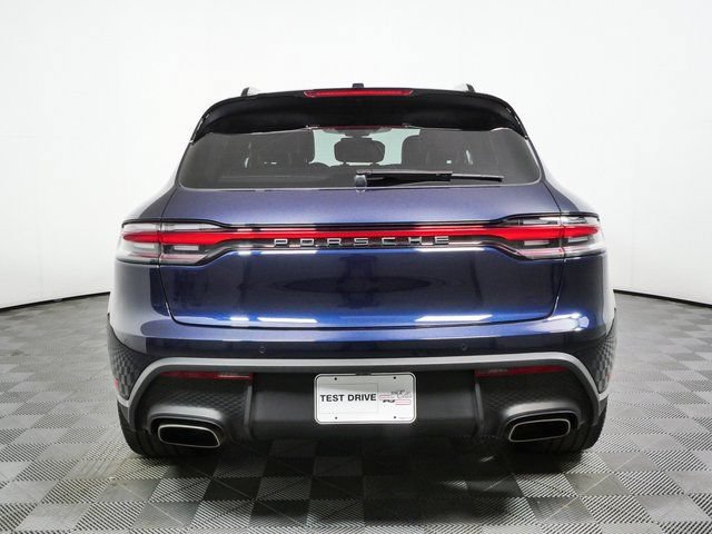 Certified 2023 Porsche Macan Turbo AWD/4WD image 31