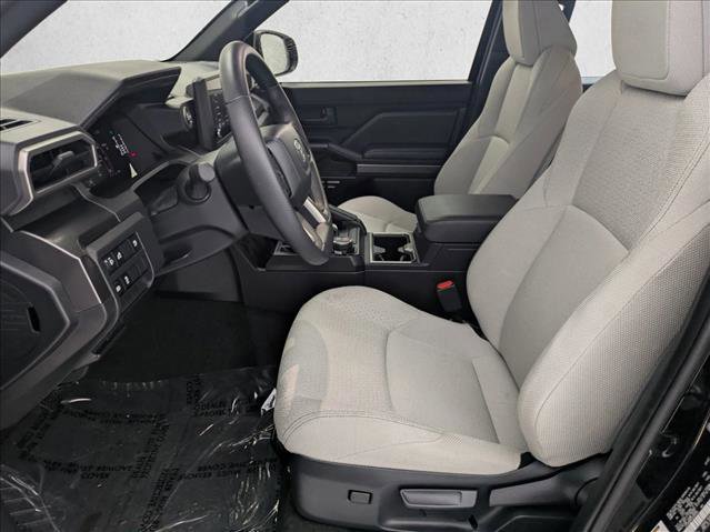 Used 2025 Toyota 4Runner SR5 AWD/4WD image 15