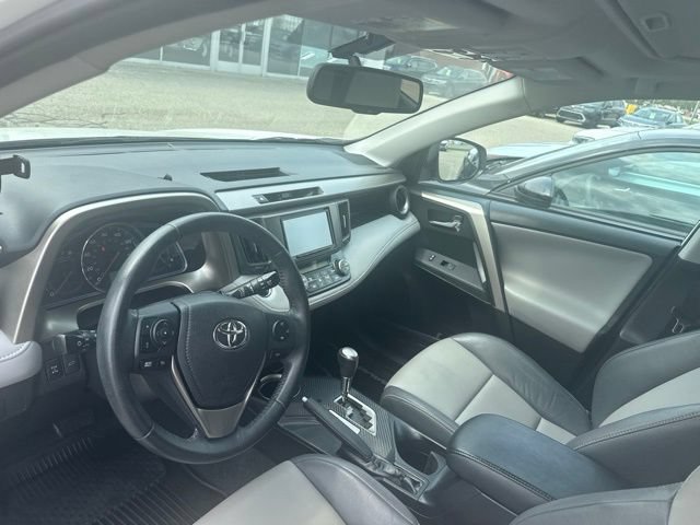 Used 2015 Toyota RAV4 Limited AWD/4WD image 12