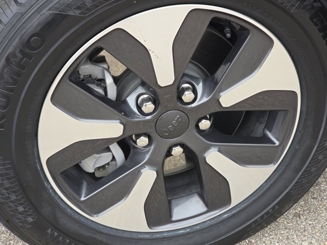 Used 2022 Jeep Grand Cherokee Limited 4xe image 28