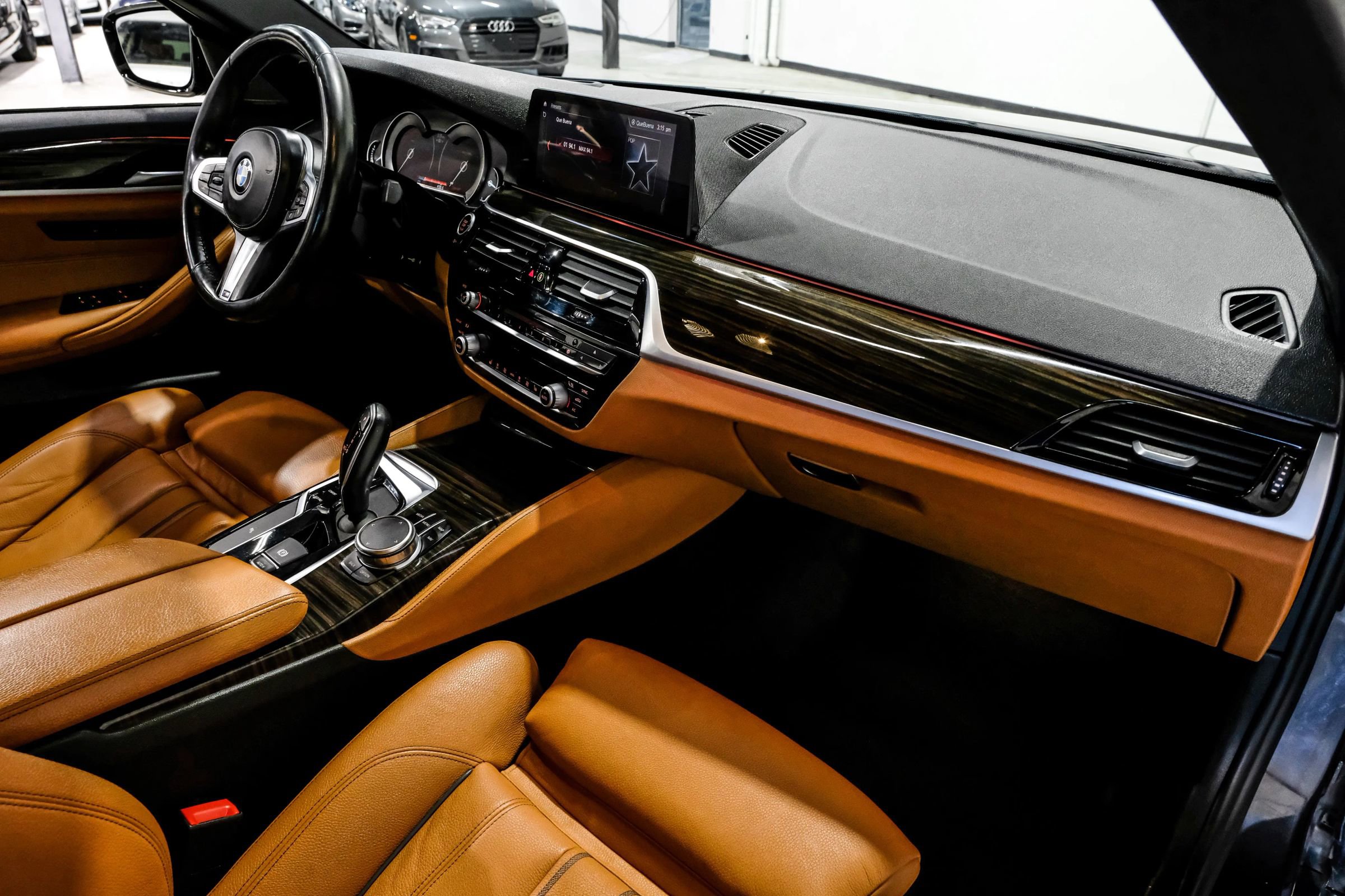 Used 2019 BMW 540i w/ M Sport Package RWD image 21