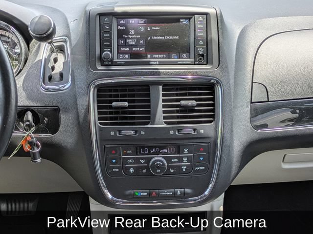 Used 2016 Dodge Grand Caravan SXT FWD image 21