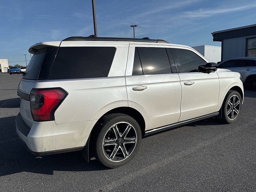 Used 2019 Ford Expedition Limited w/ Equipment Group 303A AWD/4WD image 4