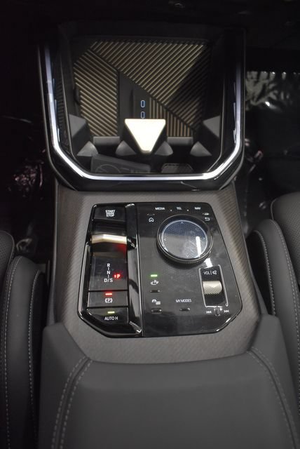 Used 2025 BMW X3 xDrive30i AWD/4WD image 28