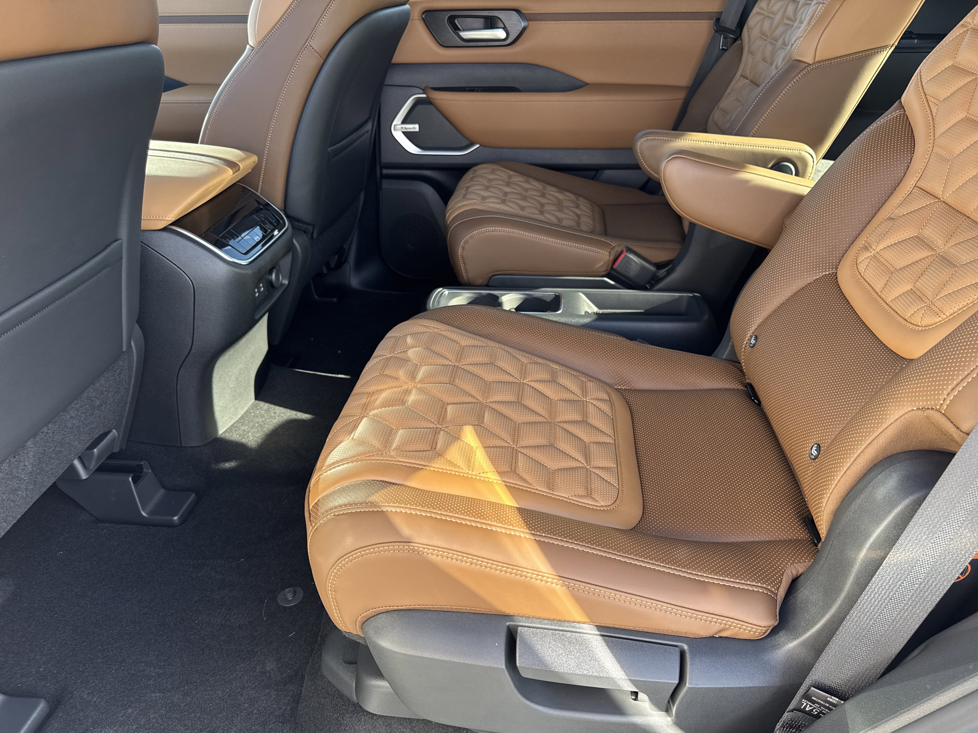 New 2026 Nissan Armada Platinum Reserve image 14