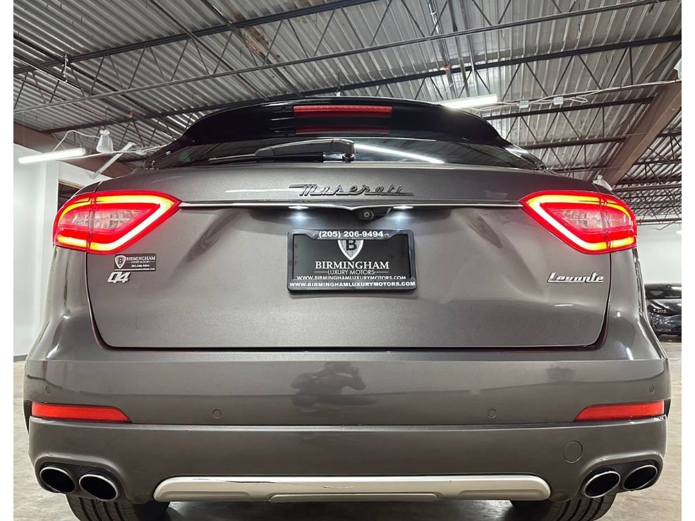 Used 2018 Maserati Levante GranLusso image 14