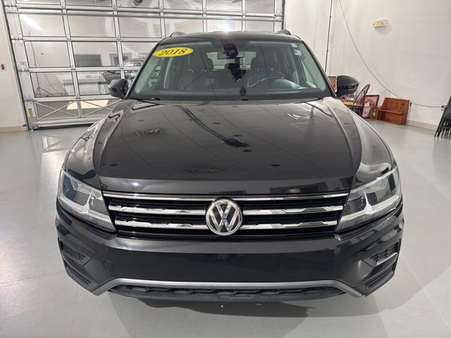 Used 2018 Volkswagen Tiguan SE FWD image 2
