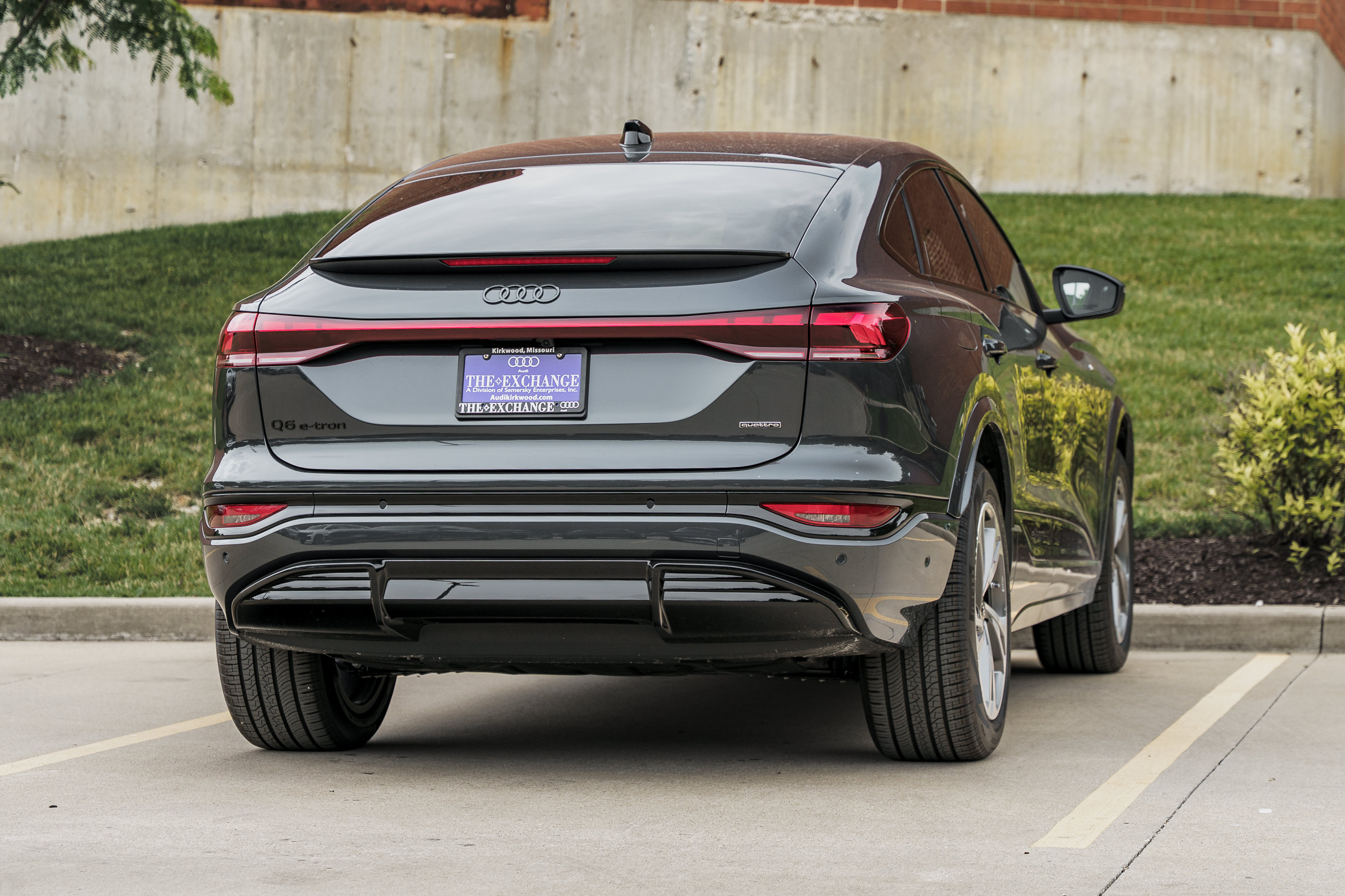 New 2027 Audi Q6 e-tron Premium Plus AWD/4WD image 4