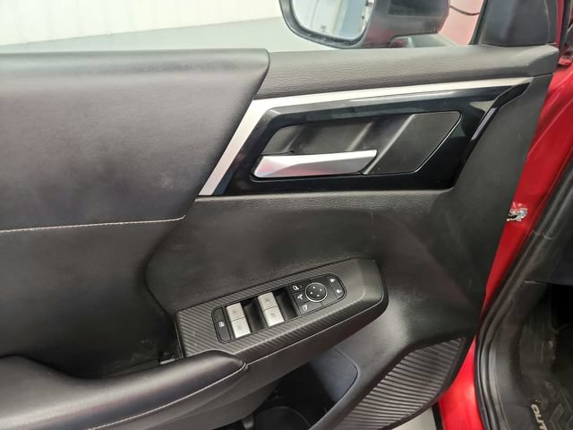 Used 2023 Mitsubishi Outlander Ralliart AWD/4WD image 20