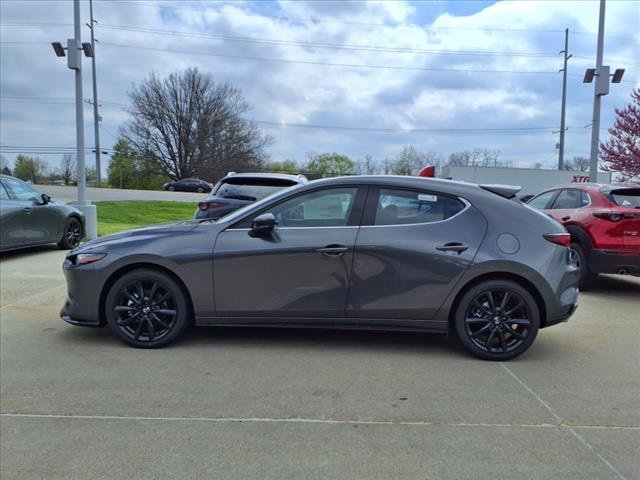 New 2025 MAZDA MAZDA3 Hatchback w/Premium Plus Pkg image 2