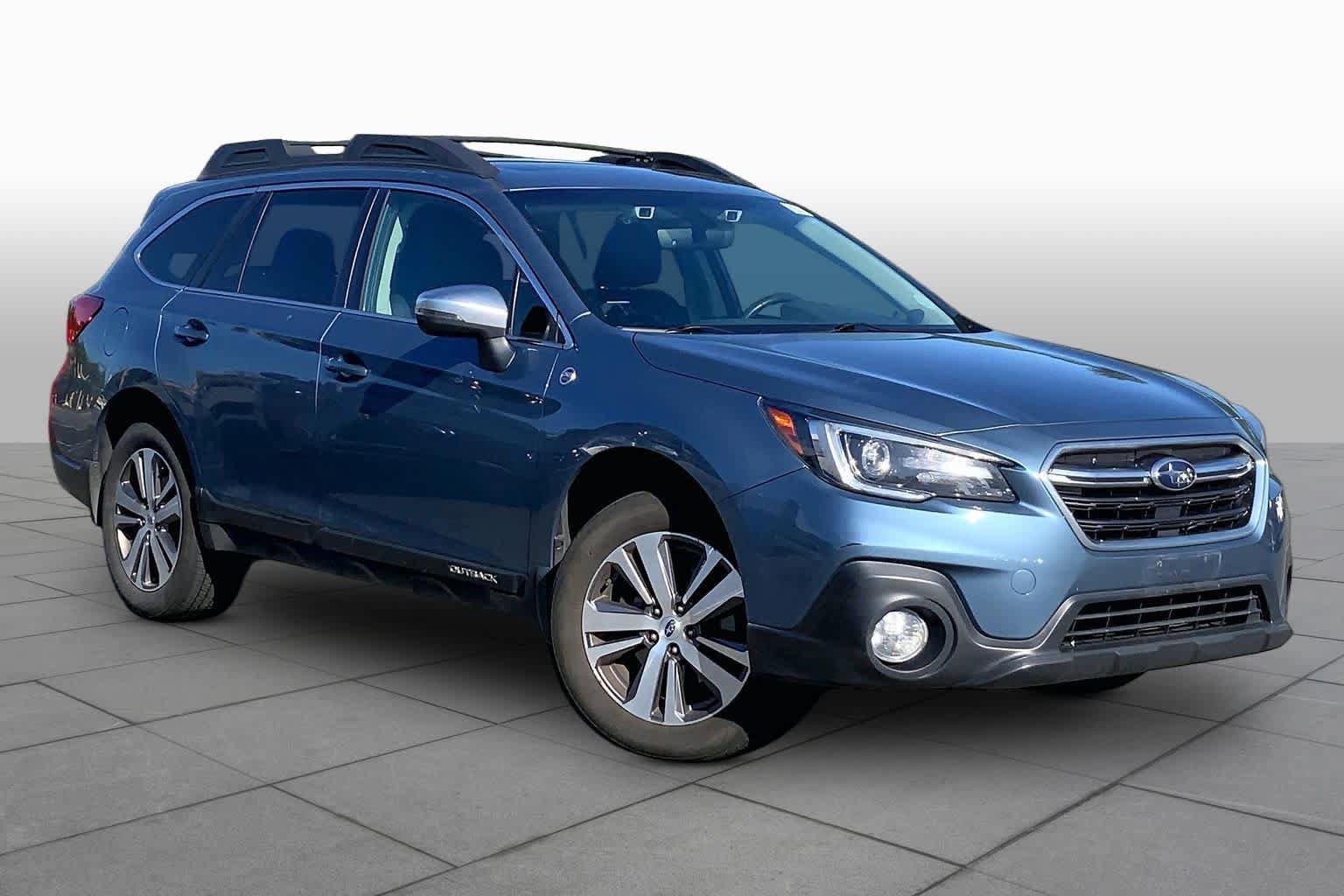 Used 2018 Subaru Outback 2.5i Limited w/ 50th Anniversary Edition AWD/4WD image 3