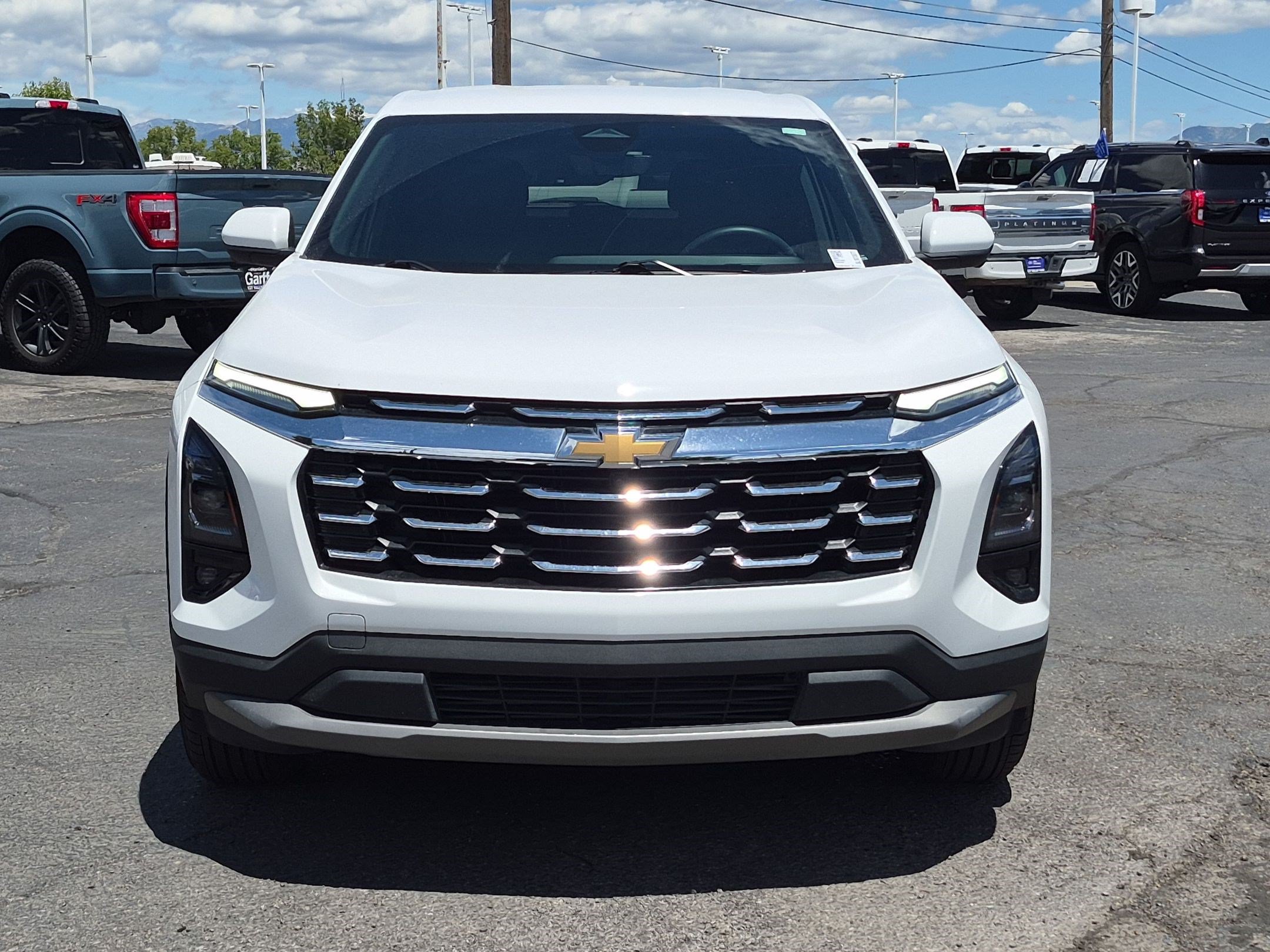 Used 2025 Chevrolet Equinox LT w/ Safety and Technology Package AWD/4WD image 12