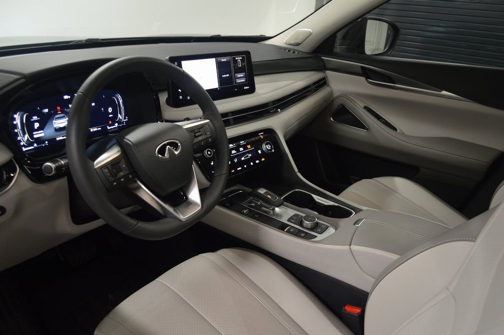 Certified 2026 INFINITI QX60 Luxe image 4