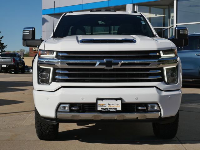 Used 2023 Chevrolet Silverado 2500 High Country w/ LPO, Dark Essentials Package AWD/4WD image 2