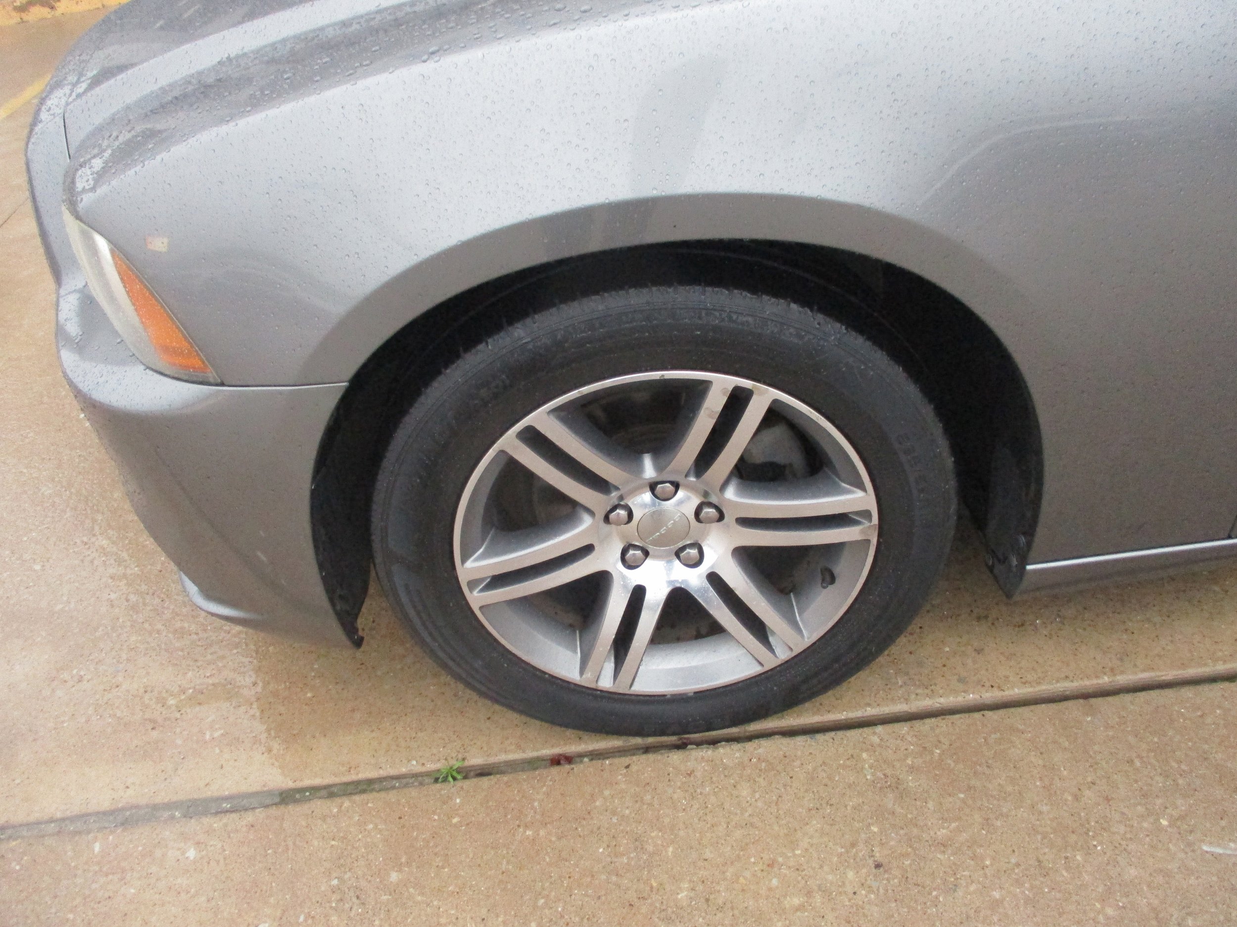 Used 2012 Dodge Charger SXT RWD image 3