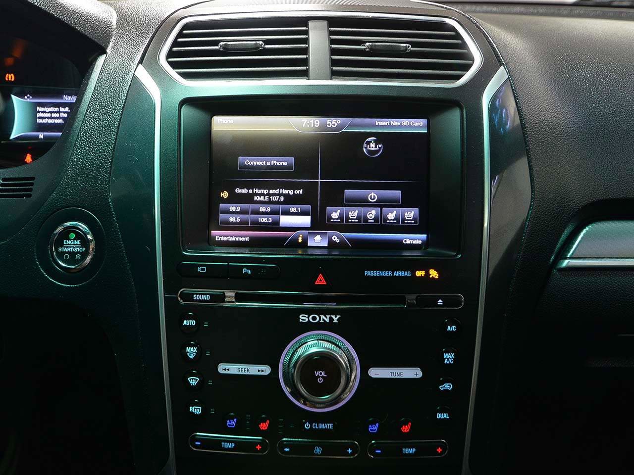 Used 2016 Ford Explorer Sport w/ Equipment Group 401A image 18