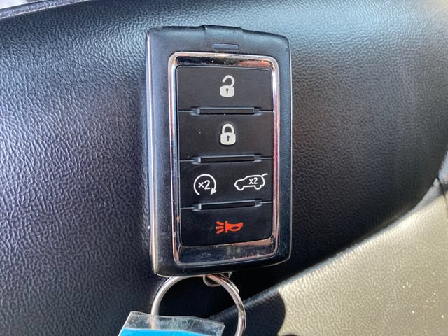 Used 2023 Jeep Grand Cherokee Limited AWD/4WD image 25