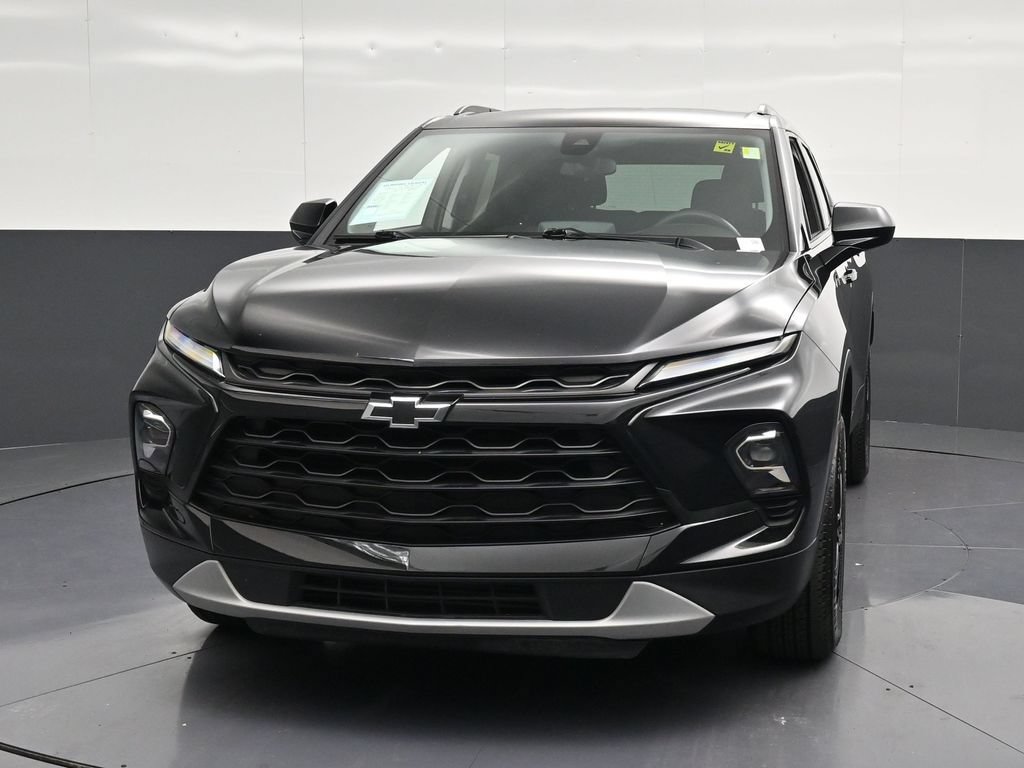 Used 2024 Chevrolet Blazer LT w/ Midnight/Sport Edition FWD image 6
