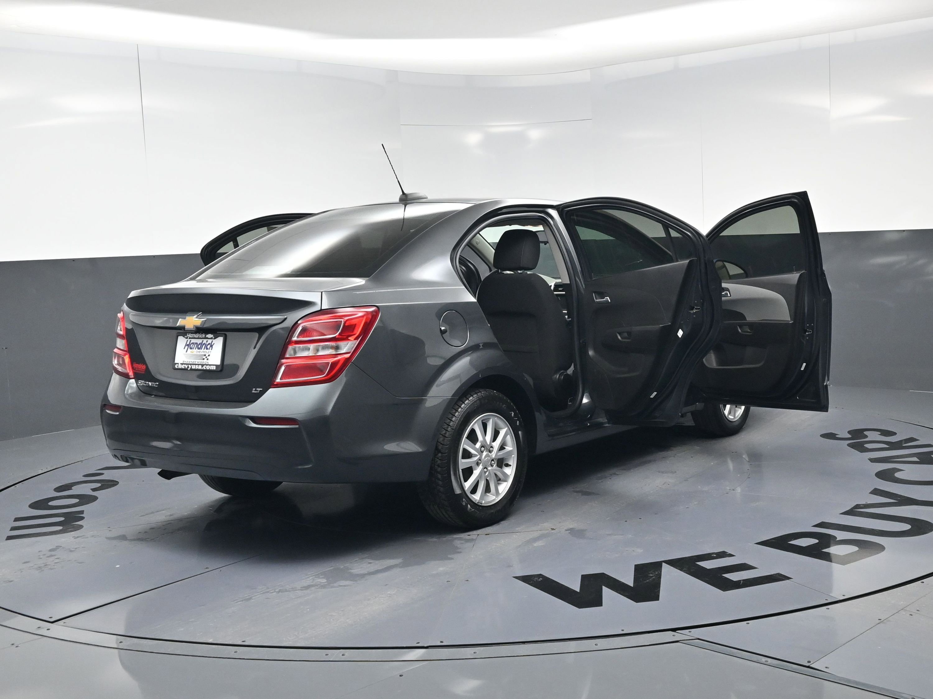 Used 2020 Chevrolet Sonic LT image 24