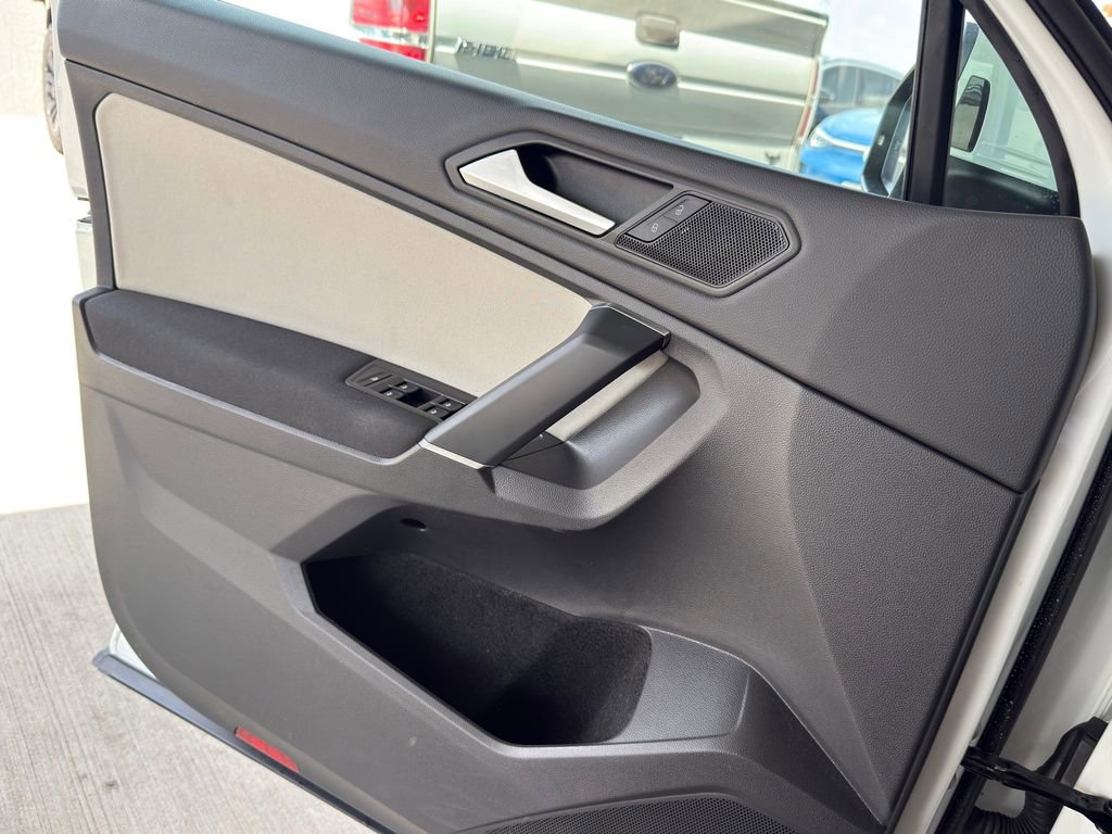 Used 2020 Volkswagen Tiguan S image 21