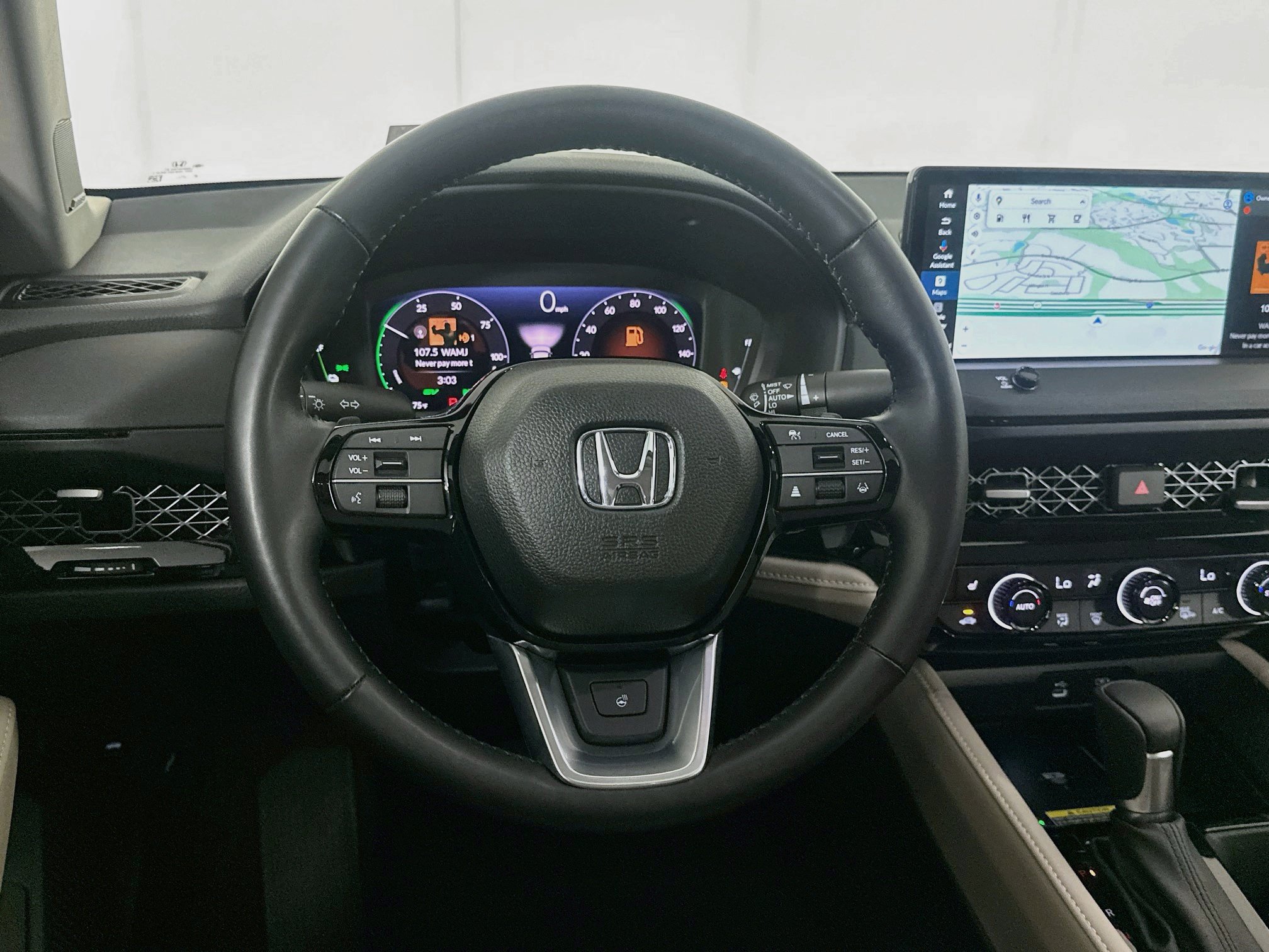 Used 2025 Honda Accord Touring image 17